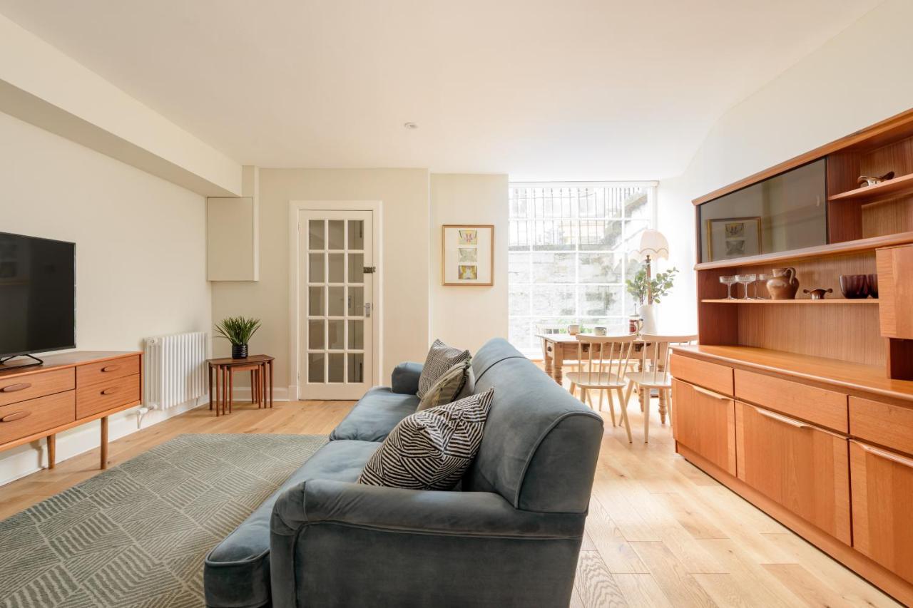 The Broughton St. Apartment Edinburgh Exterior photo
